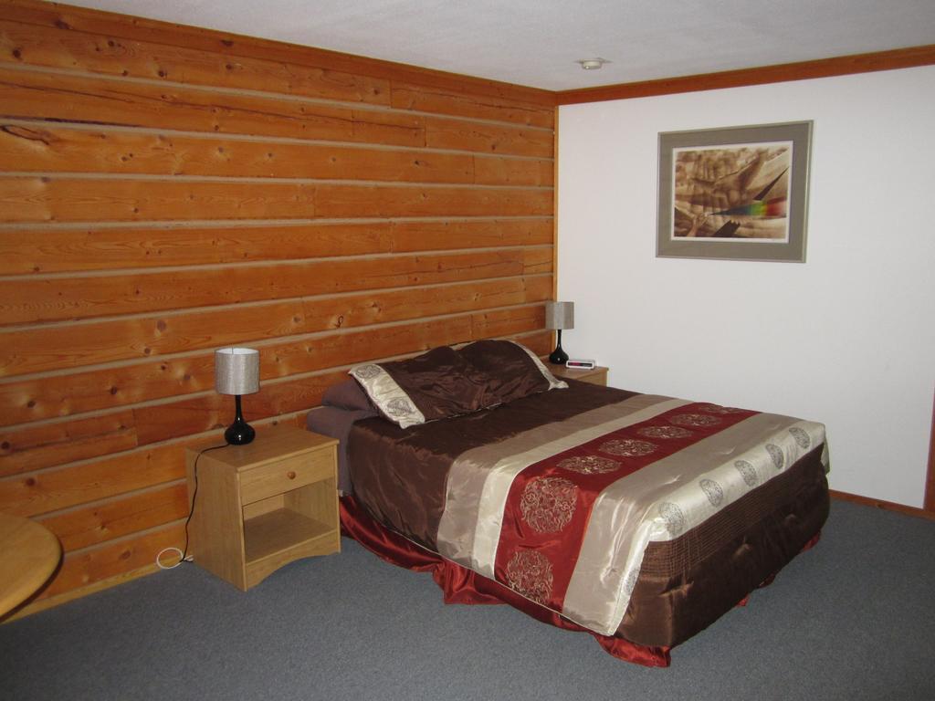 Spirit Lake Lodge Whitehorse Værelse billede
